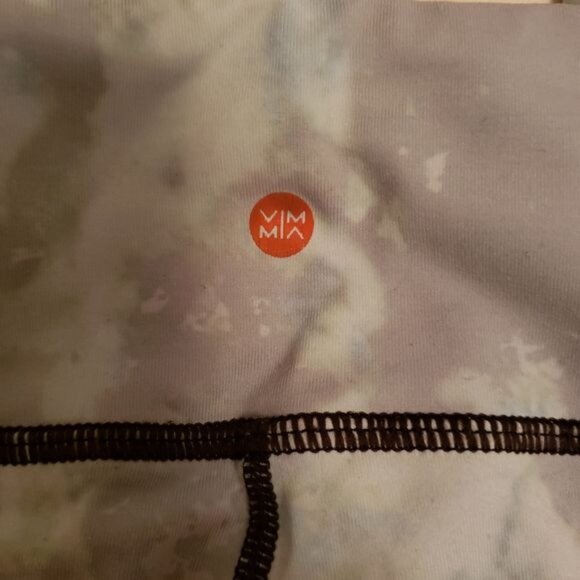 3/$15 Vimmia Capri Leggings Size XS - Picture 7 of 8